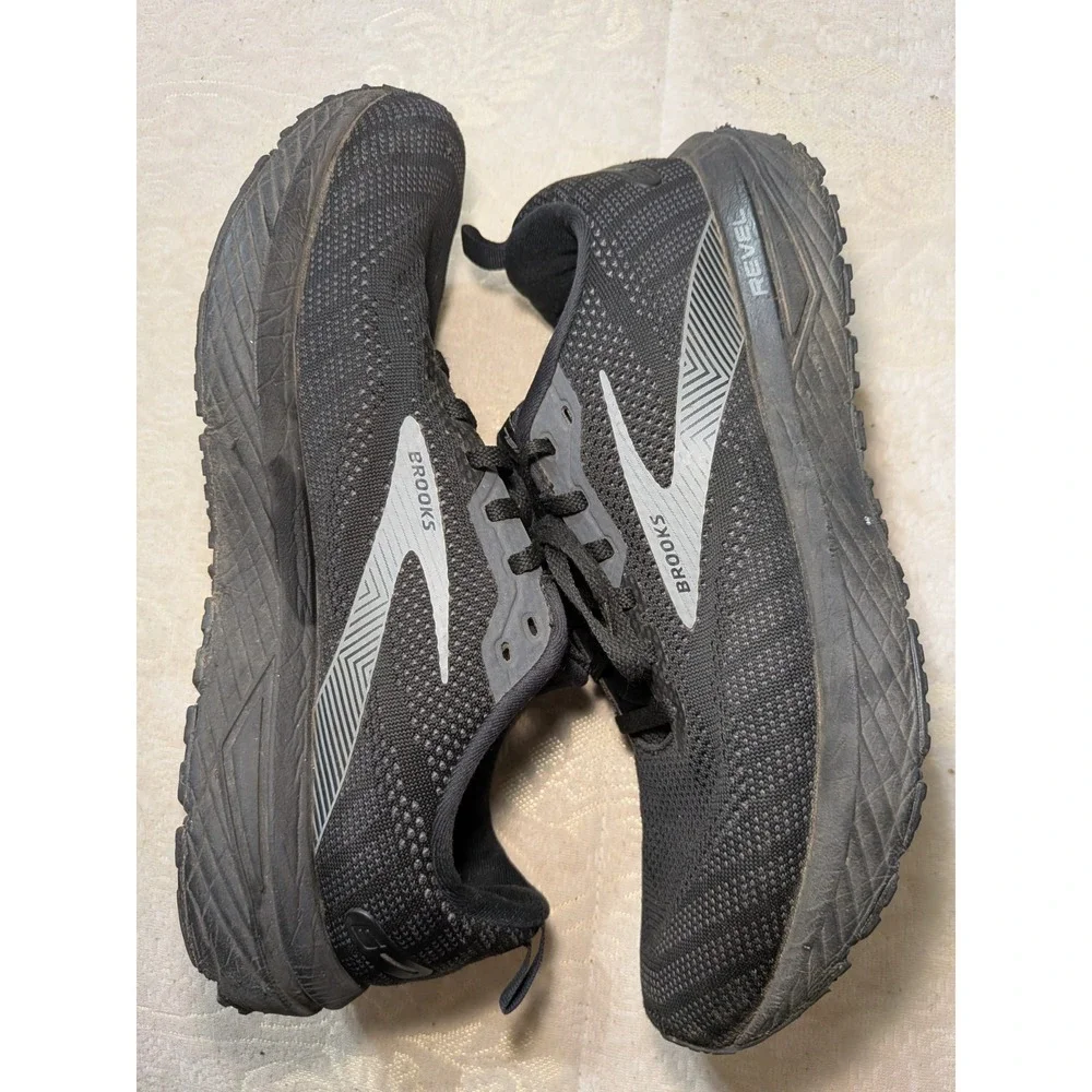 BROOKS REVEL 6 Athletic Running Shoes Mens Sz 11.5 1103981D072 Black Pearl Grey